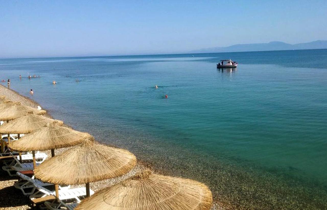Castella Beach Alissos Ngoại thất bức ảnh