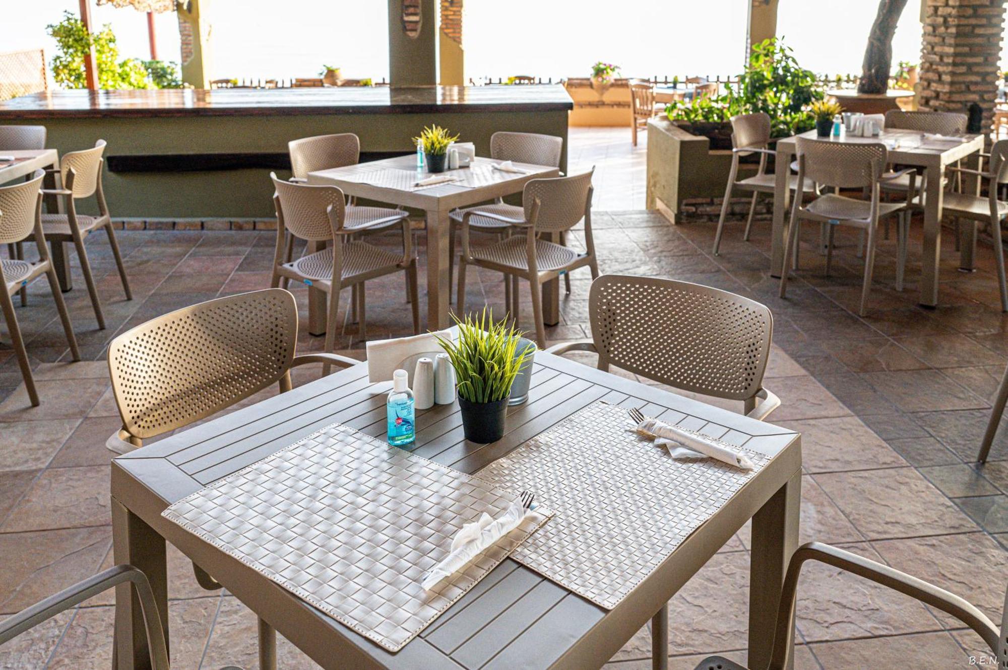 Castella Beach Alissos Ngoại thất bức ảnh