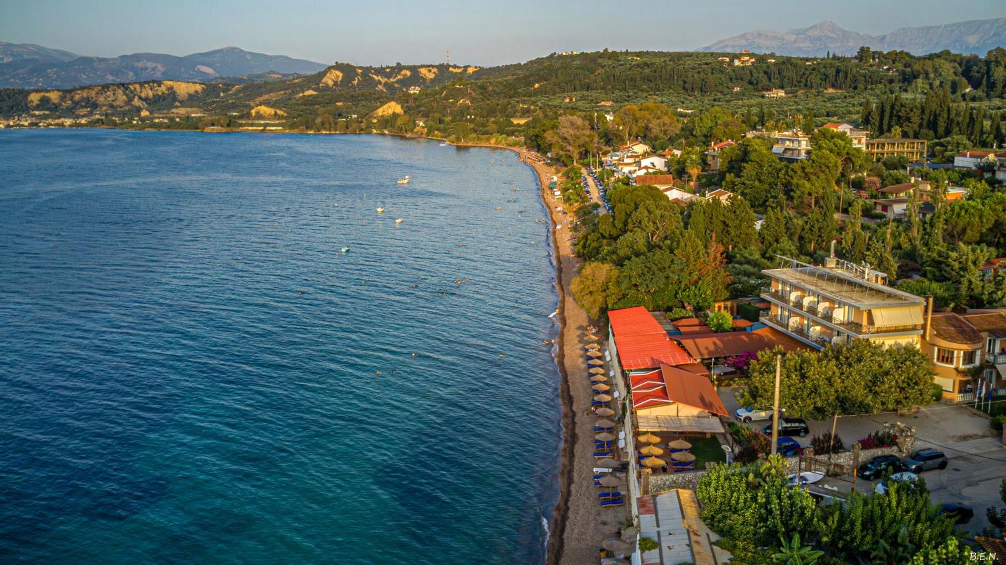 Castella Beach Alissos Ngoại thất bức ảnh