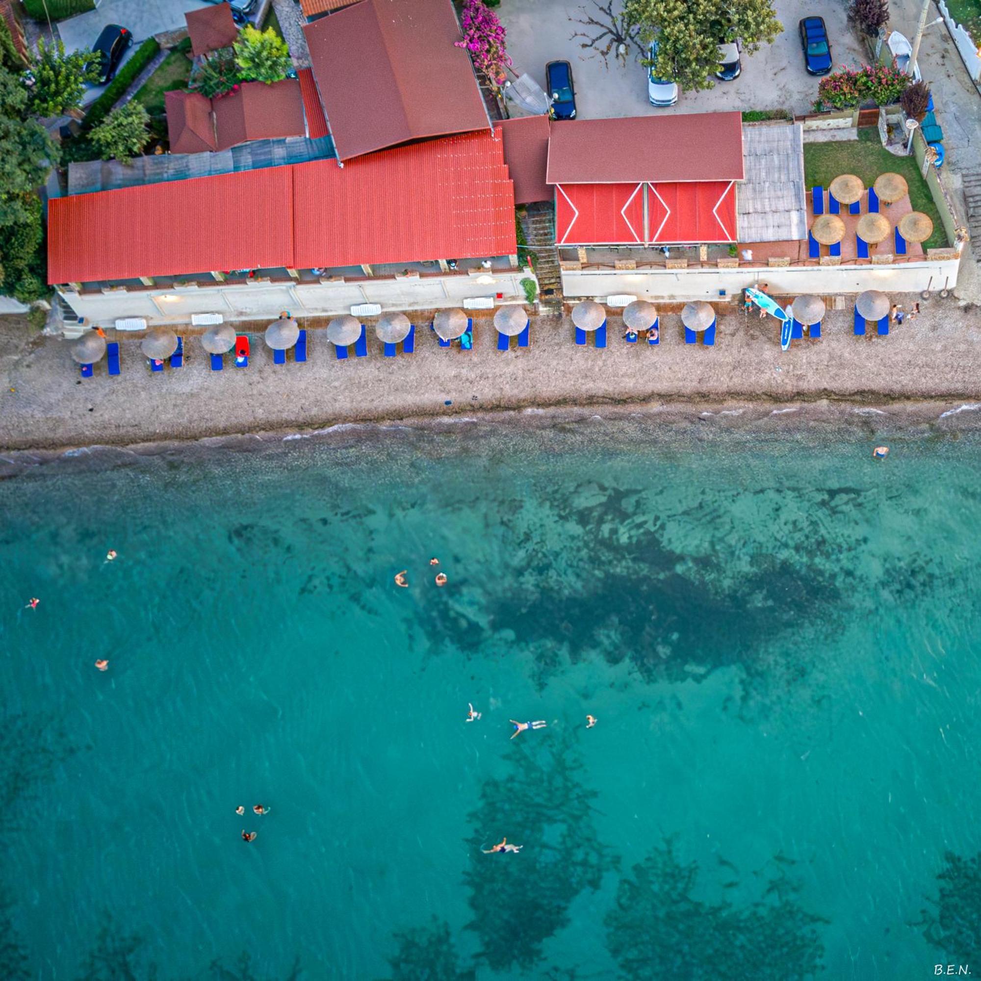 Castella Beach Alissos Ngoại thất bức ảnh