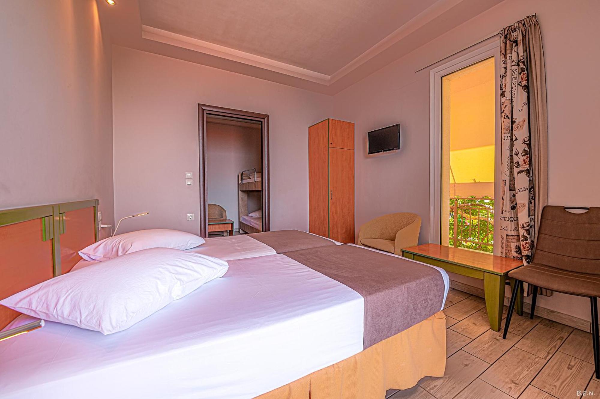 Castella Beach Alissos Ngoại thất bức ảnh