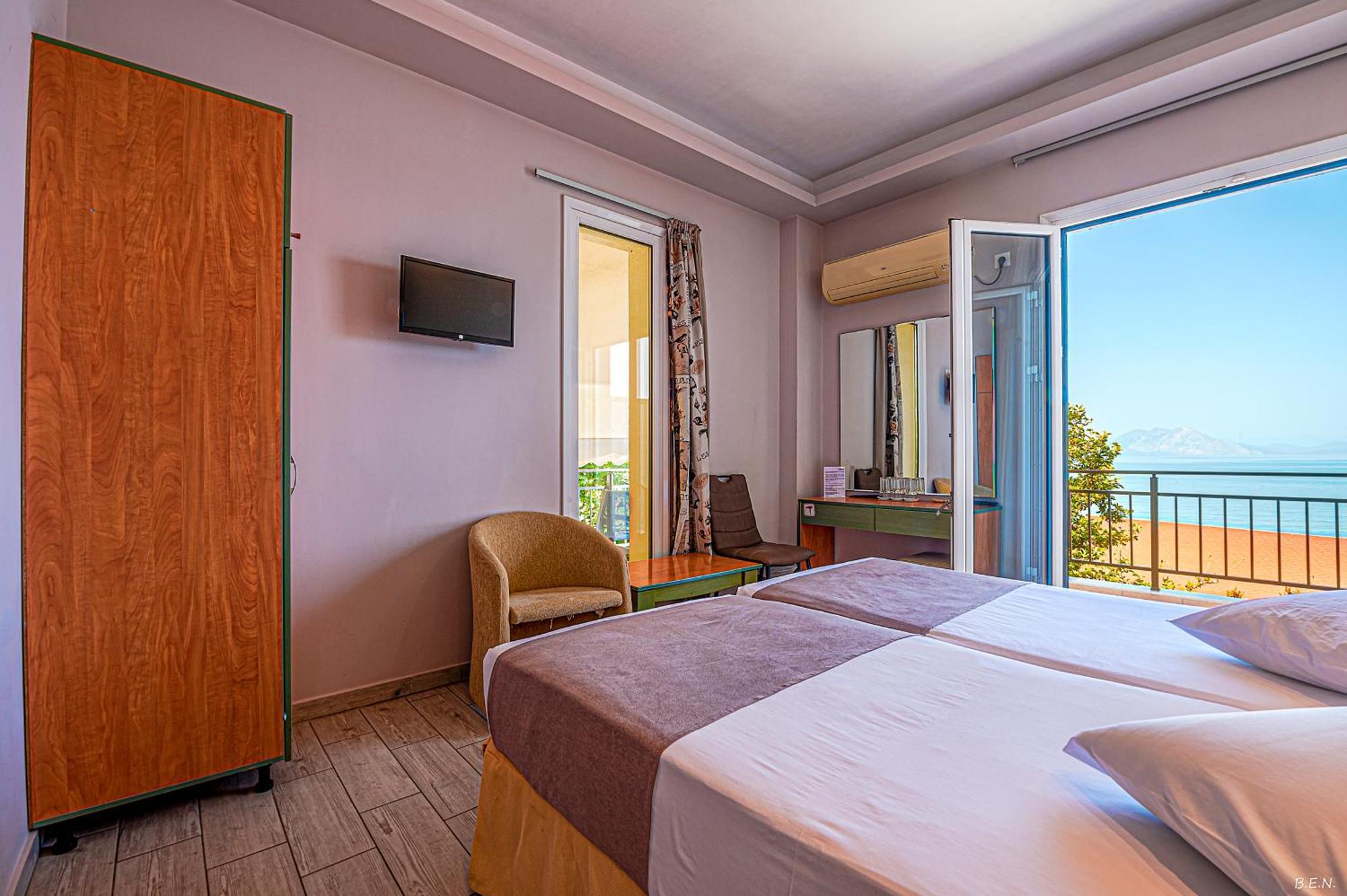 Castella Beach Alissos Ngoại thất bức ảnh